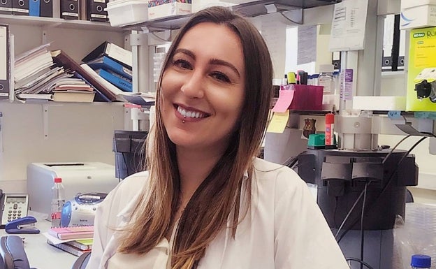 Una joven investigadora del Incliva halla una vía para la detección precoz de cáncer de mama