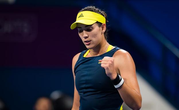 Muguruza pasa a la final de Doha tras la lesión de Azarenka