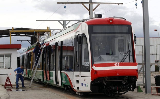 Renfe aprueba la adjudicación a Alstom y Stadler del 'megacontrato' de Cercanías