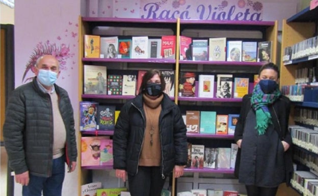 Montaverner habilita un 'Racó Violeta' en la Biblioteca