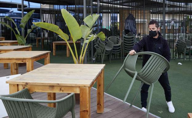 Las 5 prohibiciones en el interior de un bar a partir del lunes en la Comunitat Valenciana