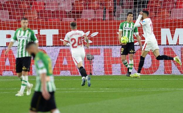 Vídeo: El Sevilla doblega al Elche y se reafirma en zona Champions