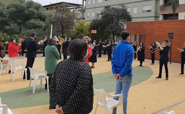 Alzira lanza cuatro castillos para despedir la semana fallera