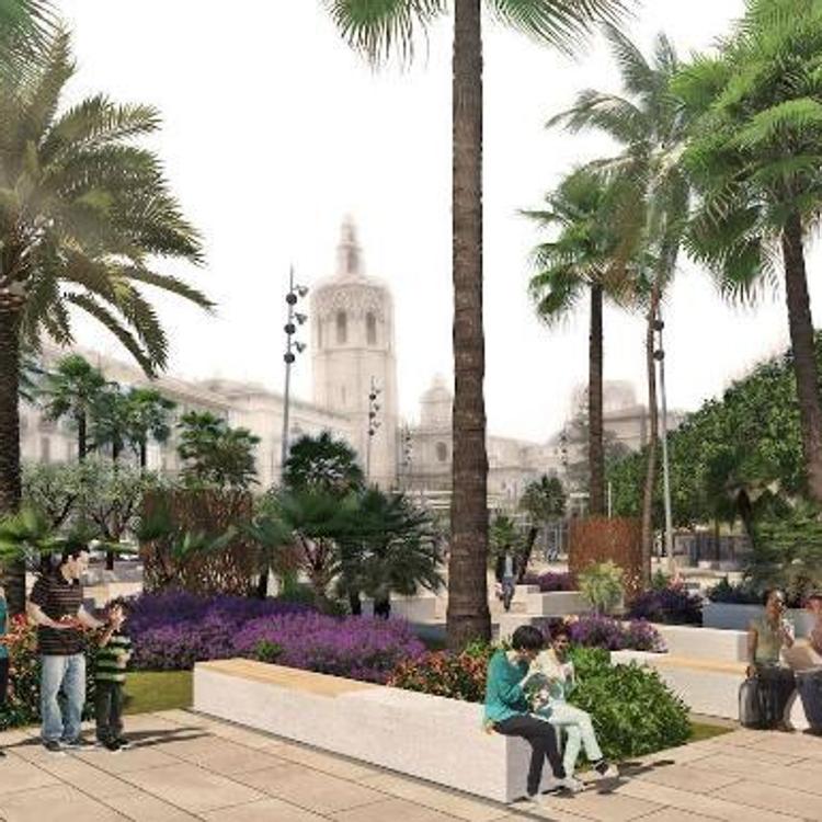 La nueva plaza de la Reina llega en el peor momento