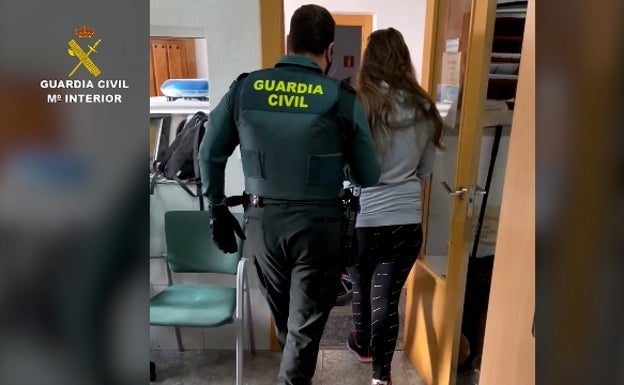 Detienen a cuatro personas en Orihuela y Novelda por robar a octogenarios en sus viviendas tras distraerlos