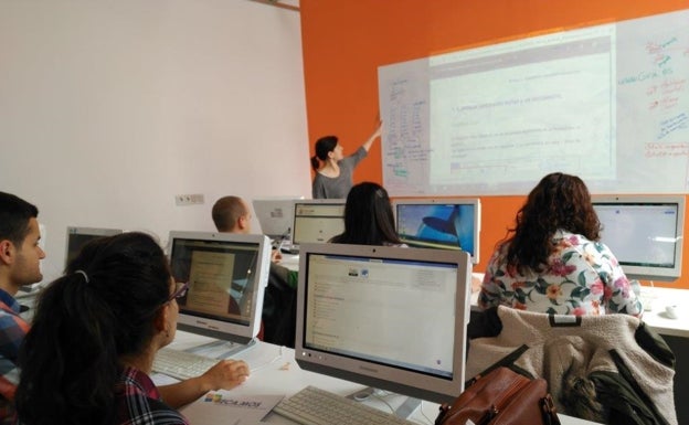 La Universidad de Valencia inicia su programa de Universidades Estacionales 2021 en Alzira