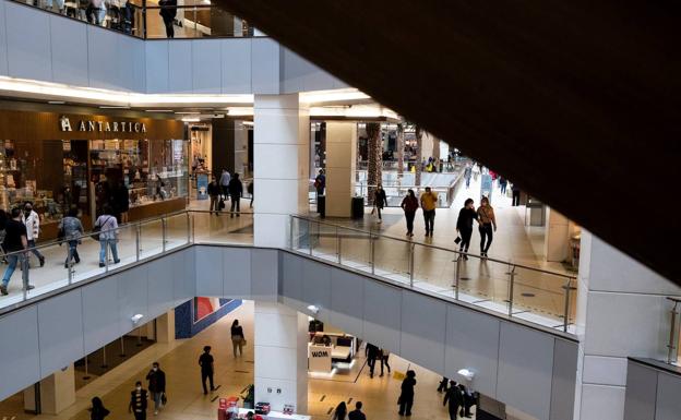 Los centros comerciales abrirán dos días festivos en Semana Santa en la Comunitat Valenciana