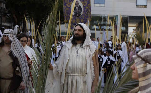 Bendición de Palmas por turnos para el Domingo de Ramos