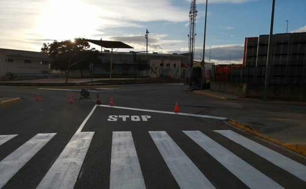Guadassuar renueva la señalización para mejorar la seguridad vial