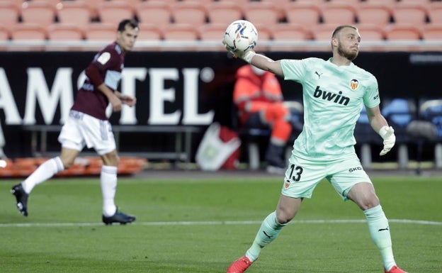 Cillessen se lesiona con su selección