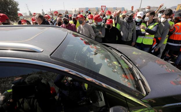 Los trabajadores de Pilkington Sagunto suspenden la huelga