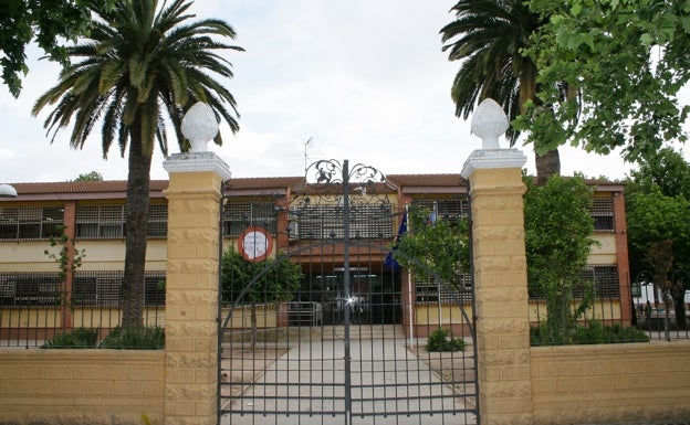 Carlet incrementa en un millón de euros el presupuesto para adaptarse a las nuevas necesidades