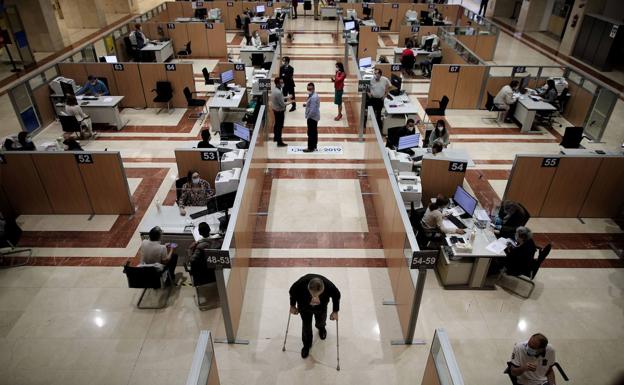 Hacienda envía una carta a miles de personas que tendrán que hacer la Declaración de la Renta por primera vez