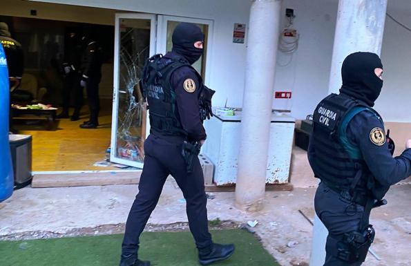 Asaltan un hostal de El Puig de Santa María e intentan llevarse a una persona de una de las habitaciones tras agredirla