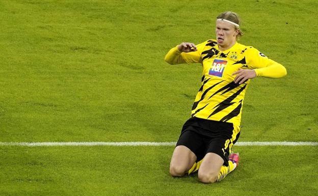 Erling Haaland celebra un gol con la camiseta del Borussia Dortmund. /Guenter Schiffmann (Efe)