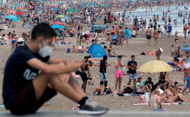 Las nuevas normas para ir la playa a partir de ahora con las restricciones Covid