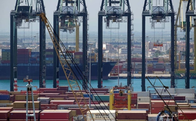 El puerto recibirá el primer barco procedente del Canal de Suez el 10 de abril