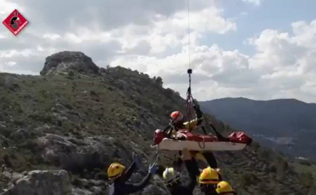 Una mujer fallece mientras hacía senderismo en la Vall de Laguart