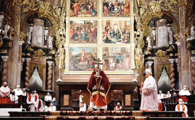 Cañizares lanza una reflexión antiabortista al paso de Jesús de Medinaceli junto a una clínica