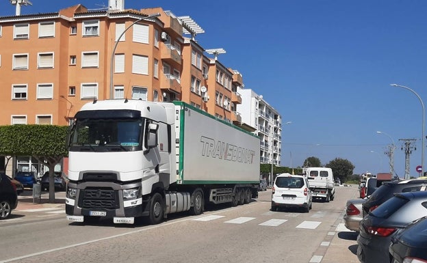 Xeraco planea otro acceso a la N-332 para evitar el paso de 300 camiones diarios