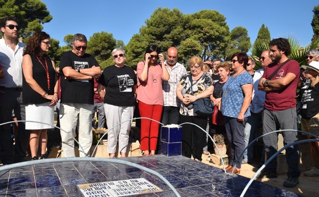 El cementerio de Carlet acogerá los restos de dos vecinos exhumados de la fosa 112