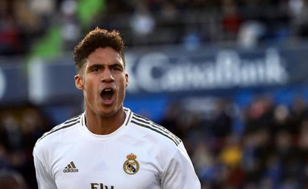 Varane, positivo por covid