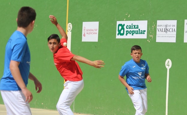 Almussafes espera a las mejores escuelas de frontón valenciano