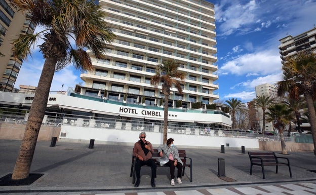 La ocupación hotelera mejora en Alicante pero el sector recuerda que sigue «en situación crítica»