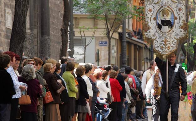 Reclaman al Ayuntamiento de Valencia ayudas para las asociaciones vicentinas