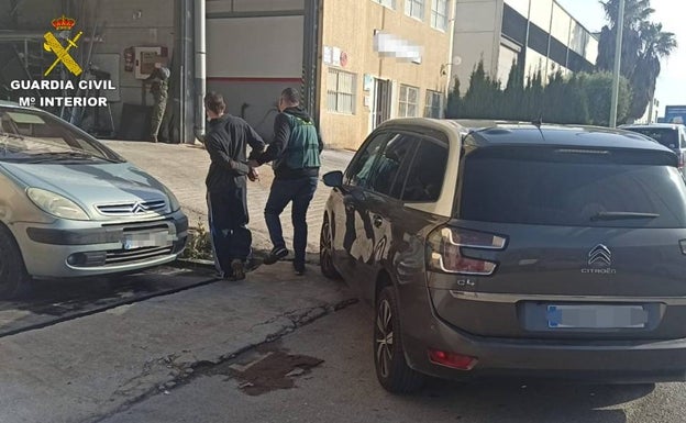 Detienen al ladrón de trapas de Jávea tras robar 160 valoradas en 19.200 euros
