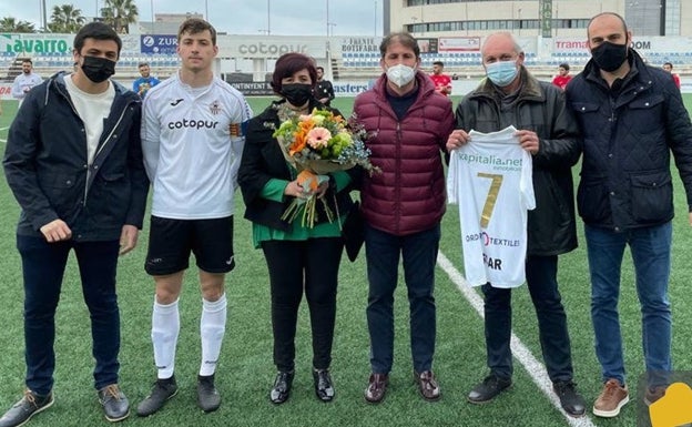 El Ontinyent 1931 recuerda a Óscar Martínez en el encuentro ante la UD Rayo Ibense