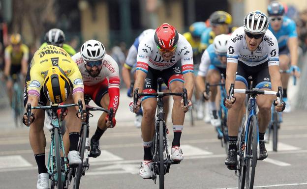 Etapa 2 de hoy de la Volta a la Comunitat 2021 (Alicante - Alicante): recorrido, calles cortadas y dónde verla por televisión el jueves 15 de abril