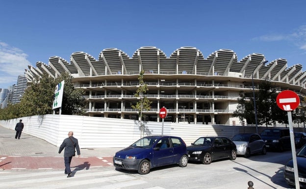 Ribó: «Quiero que haya polideportivo y nuevo campo del Valencia, pero no voy a crear polémica ni con el club ni con mis compañeros»