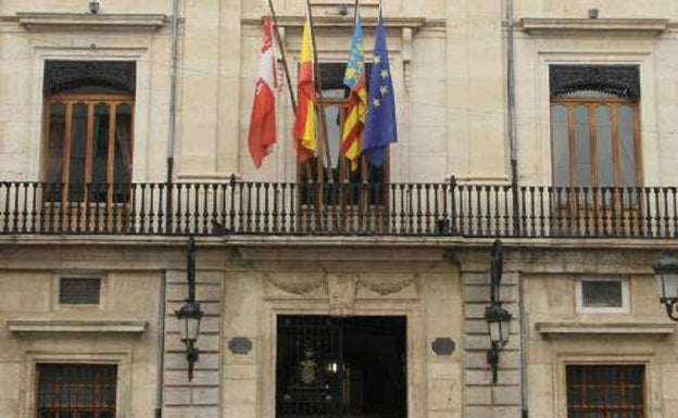 El Centro de Transfusión y la Asociación de Donantes de Sangre distingue a Sueca como 'Pueblo del mes de Abril 2021'