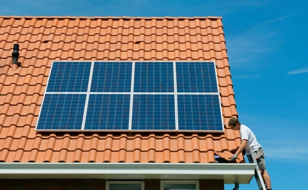 Sellent aplicará bonificaciones a los vecinos que instalen placas fotovoltaicas