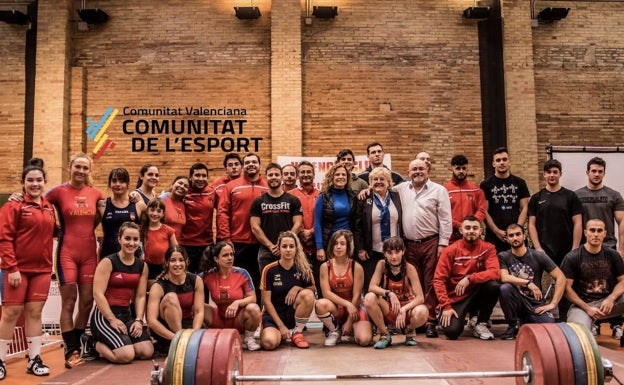 El Valencia Club de Halterofilia premia a Cáritas, Cruz Roja y LAS PROVINCIAS