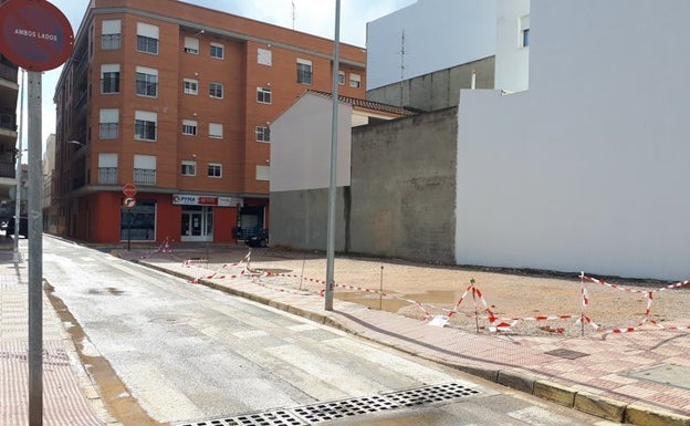 Vecinos de Almussafes se oponen a la ubicación de otro tanatorio en el casco urbano