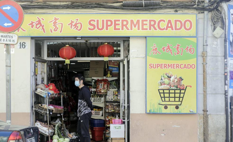 Catalá buscará apoyos en el pleno para retirar los arcos chinos