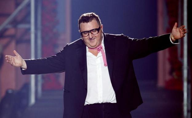 Muere a los 59 años el modista Alber Elbaz por covid