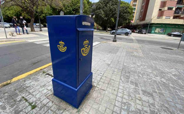 ¿Para qué sirven los buzones azules de Correos?
