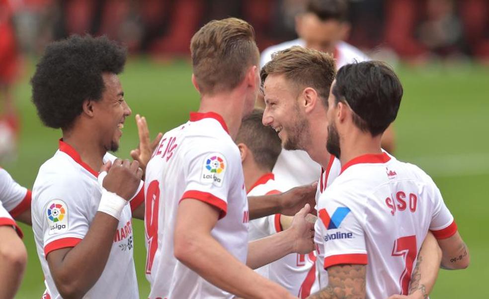 Vídeo: El Sevilla doblega al Granada para sellar la Champions