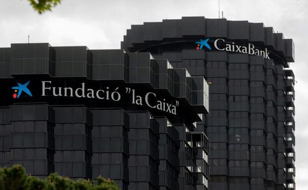 Caixabank ofrece recolocar a todos los trabajadores incluidos en el ERE