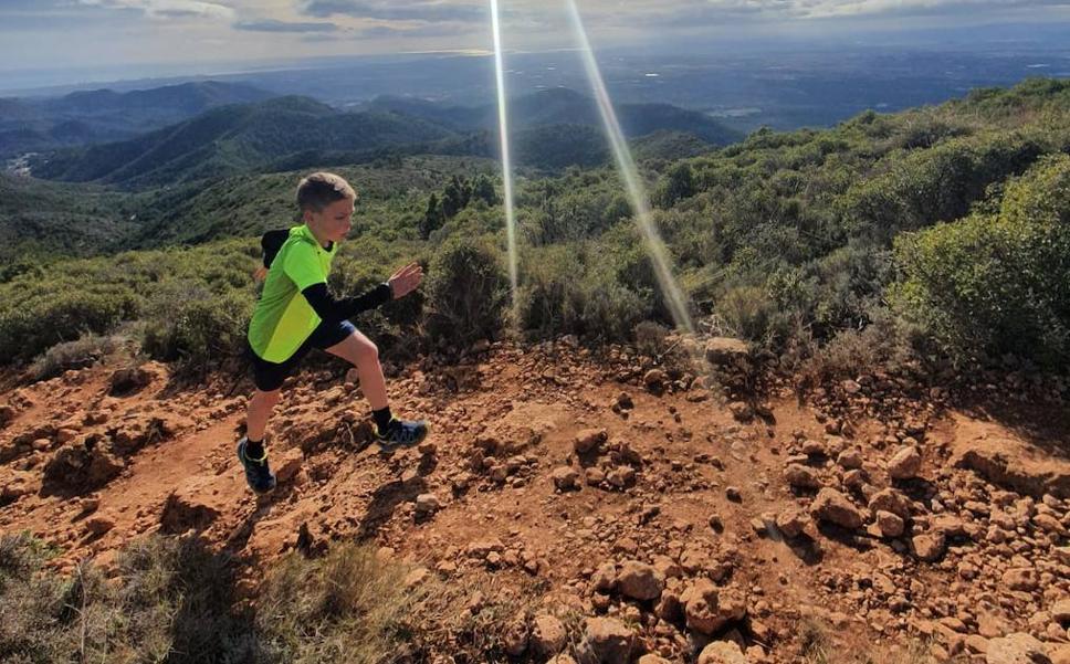 Font de Deula, una ruta de pistas, rocas y vistas privilegiadas en el corazón de la Calderona