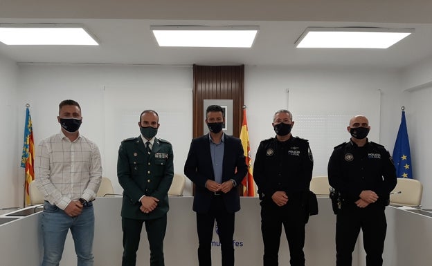 Almussafes recibe al nuevo teniente del puesto principal de la Guardia Civil