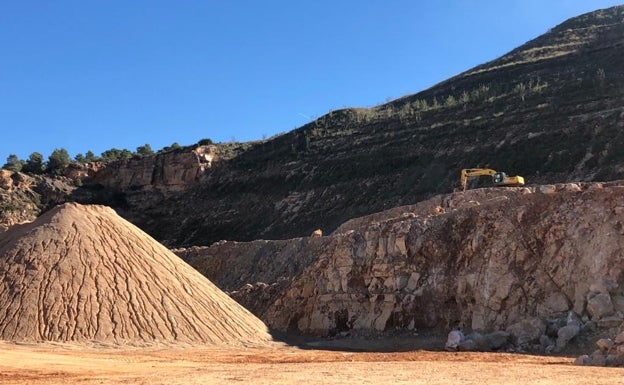 La AP rechaza el recurso del exalcalde de Corbera para añadir más pruebas a la instrucción sobre el caso de la cantera