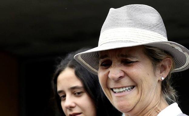 La Infanta Elena desvela cómo se encuentra el Rey Emérito