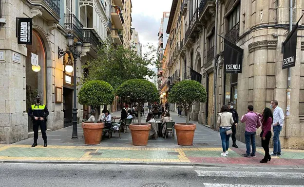 El primer fin de semana de 'tardeo' deja más de 300 multas en Alicante