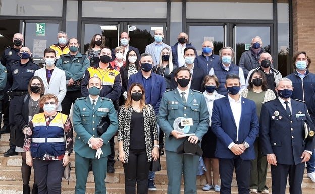 Almussafes despide a Javier Muñoz tras una década al frente del Puesto Principal de la Guardia Civil