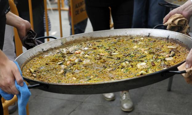 La Generalitat avanza para declarar la paella y «el arte de unir y compartir» como bien de interés cultural