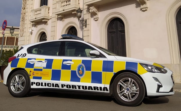 La Autoridad Portuaria de Valencia mejora la visibilidad de los vehículos policiales